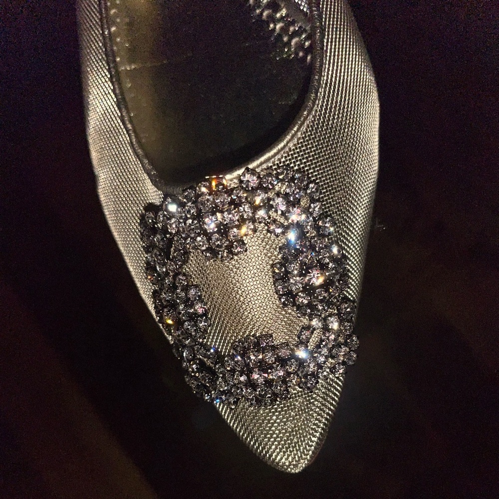 Manolo blahnik Hangisi Chrystal Buckle Gold Mesh Flats, 50th anniversary, NEW - Picture 17 of 17